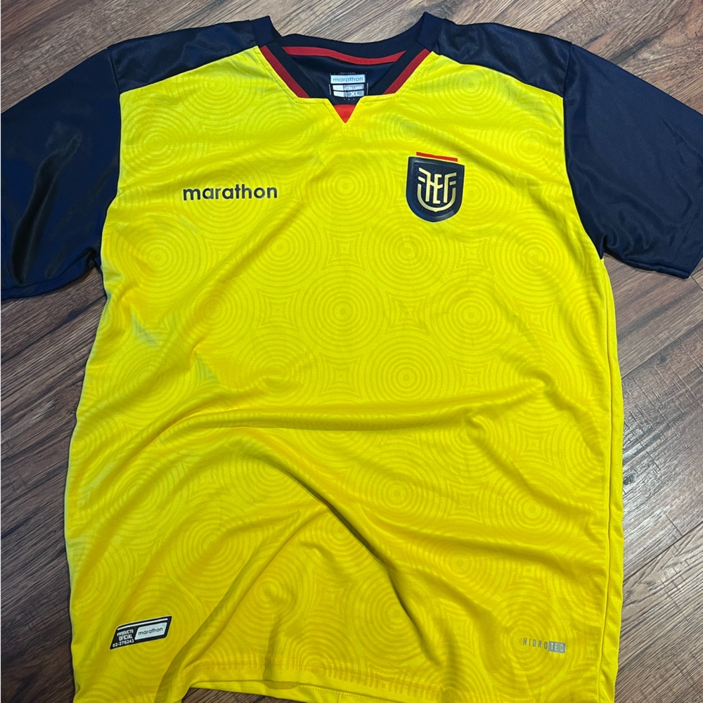 Marathon Ecuador National Club Football Kit